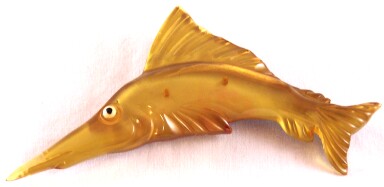 BP148  applejuice bakelite swordfish pin